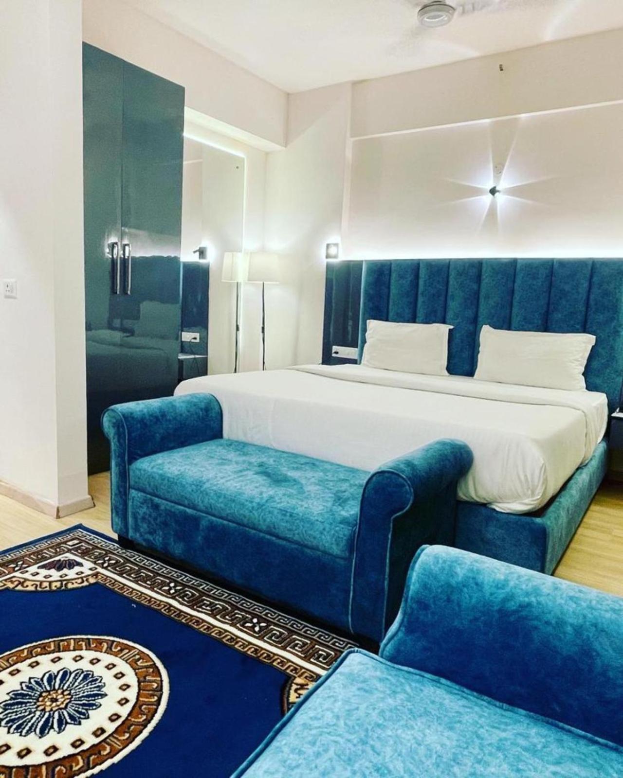 The Grace Residency - Gomtinagar, Lucknow Aparthotel ภายนอก รูปภาพ