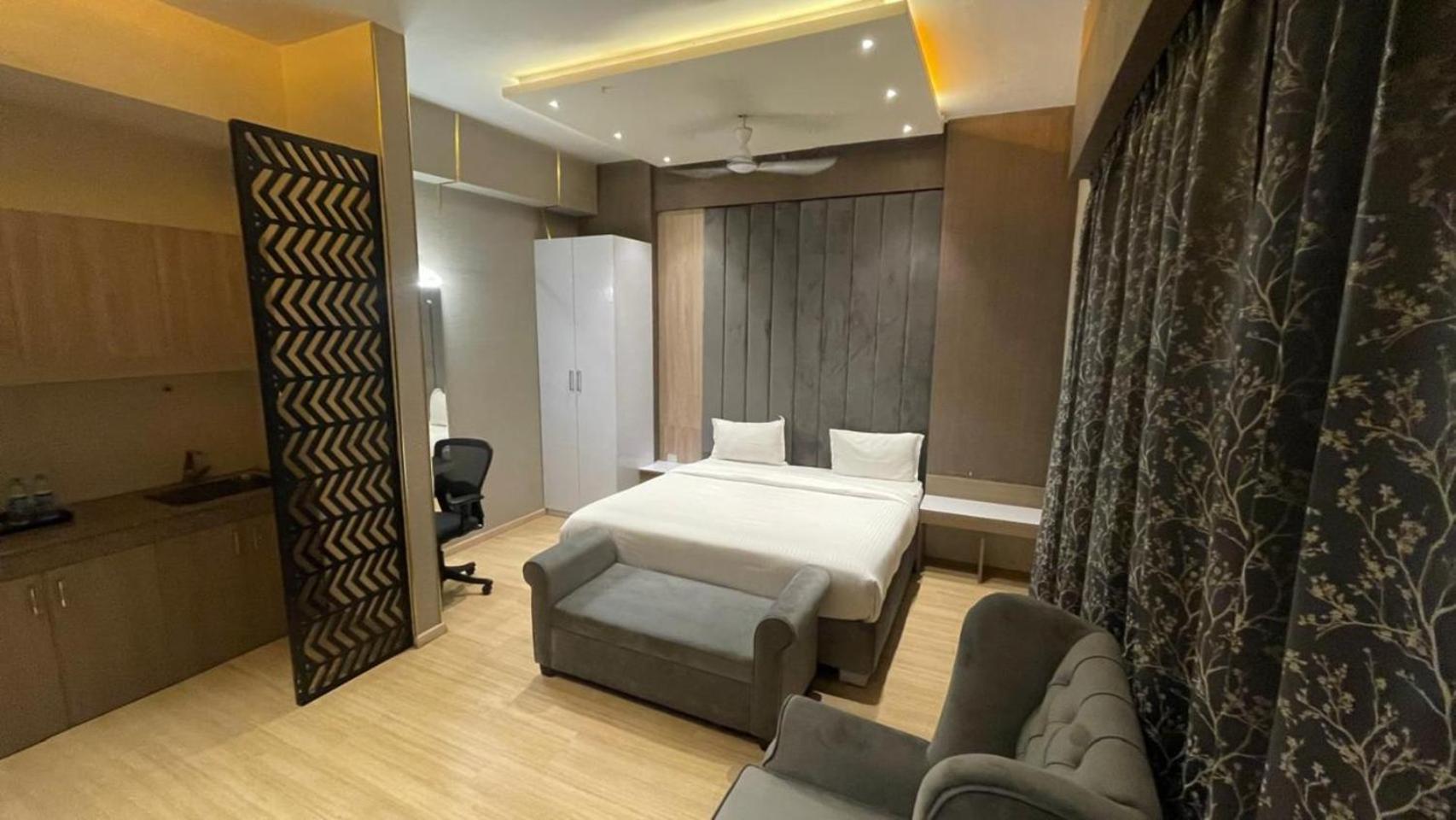 The Grace Residency - Gomtinagar, Lucknow Aparthotel ภายนอก รูปภาพ
