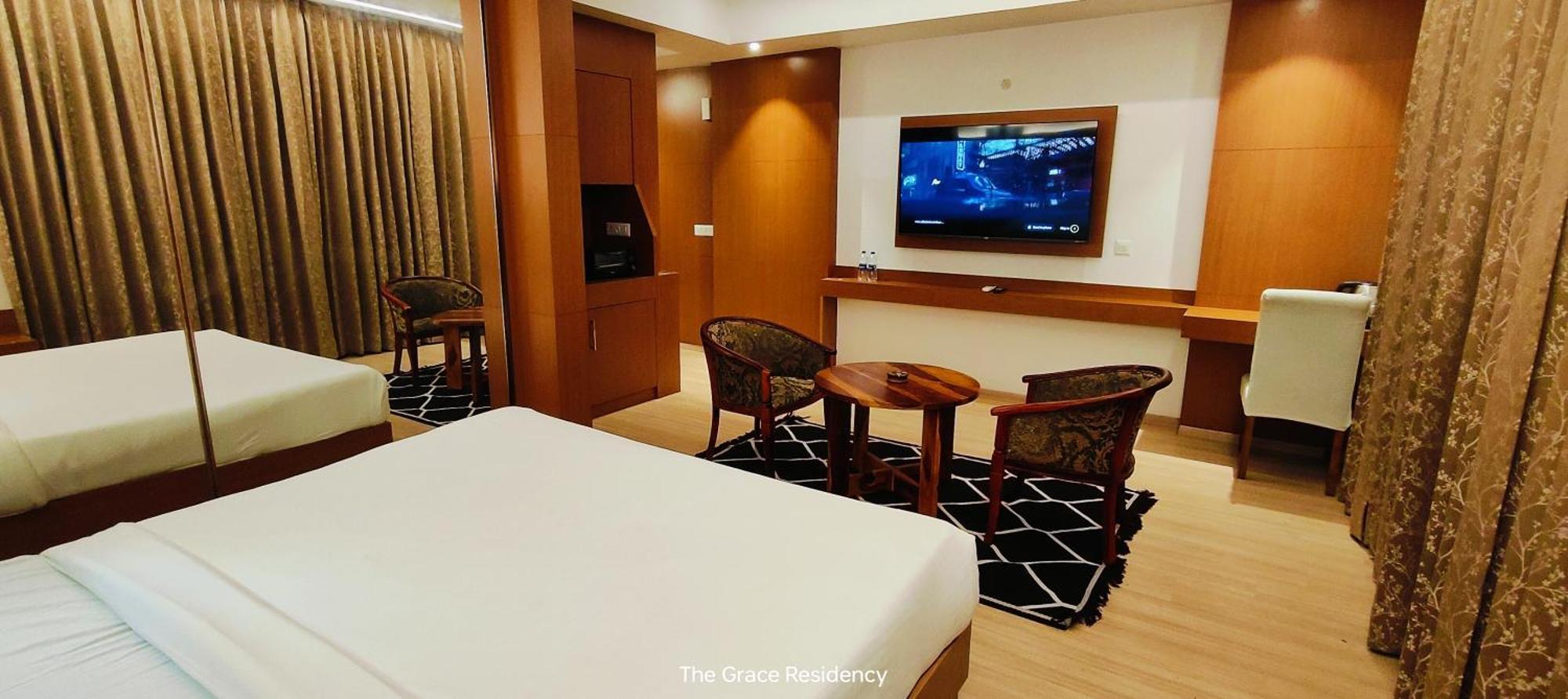 The Grace Residency - Gomtinagar, Lucknow Aparthotel ภายนอก รูปภาพ