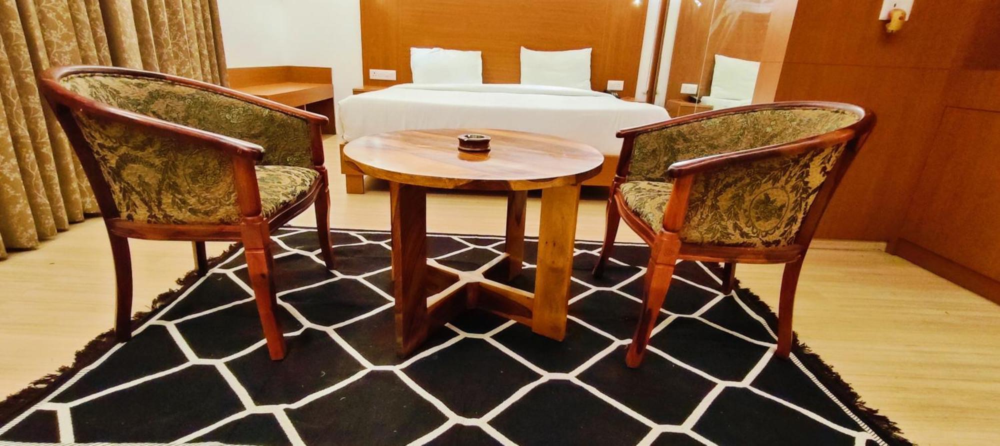 The Grace Residency - Gomtinagar, Lucknow Aparthotel ภายนอก รูปภาพ
